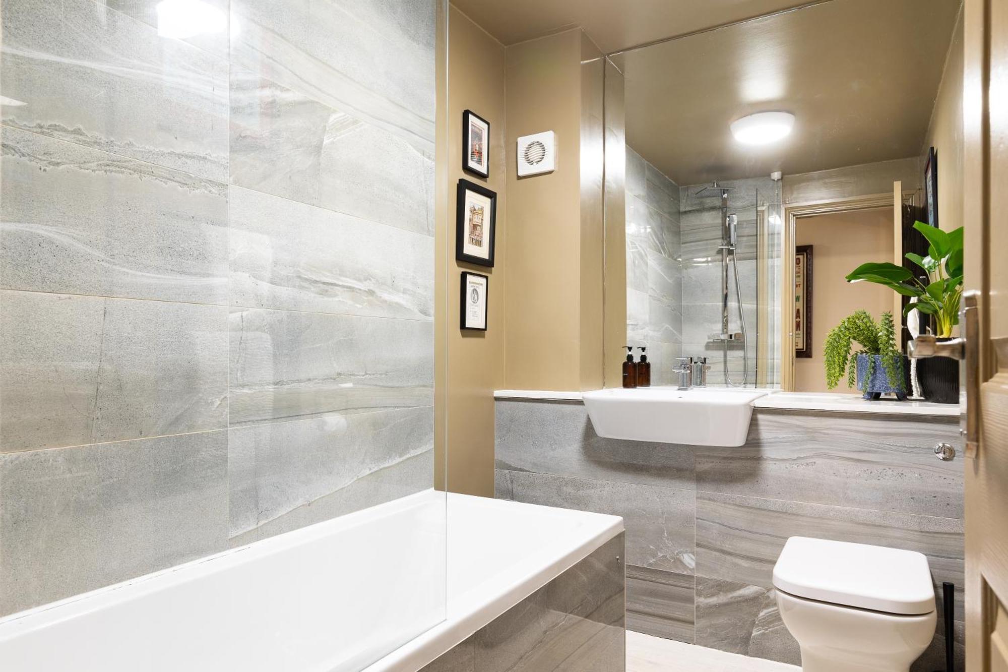 Stylish Seaside Home With King Beds And Parking Scarborough Zewnętrze zdjęcie